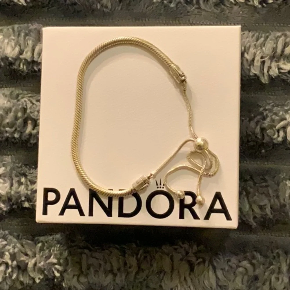 Pandora White Box with Pink Accent - Picture 3 of 5